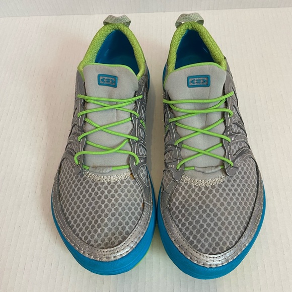 New Balance Women’s Minimus 70 V1 SUP Water Shoe - Picture 1 of 8